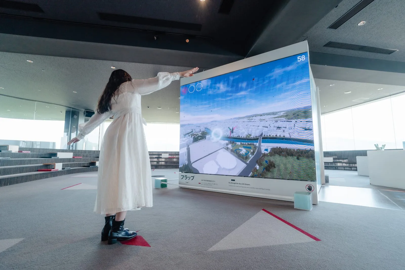 おりづるタワーの館内展示